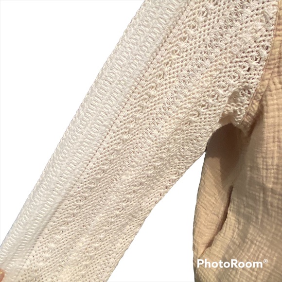 Oli + Hali Oversized Button Down with Crochet Sleeves - Picture 5 of 7